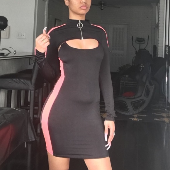 🙅🏻‍♀️SOLD OUT Watermelon 🍉 Stripe 2 Piece Dress - Picture 4 of 7